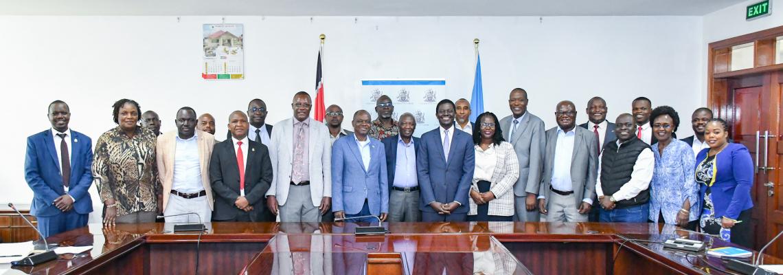 The Vice Chancellor, Eng. Prof Ayub Gitau and the DVC (Finance Planning and Development), Prof Josiah Aduda, join Key alumni of the Faculty of Business and Management Science for deliberations on development